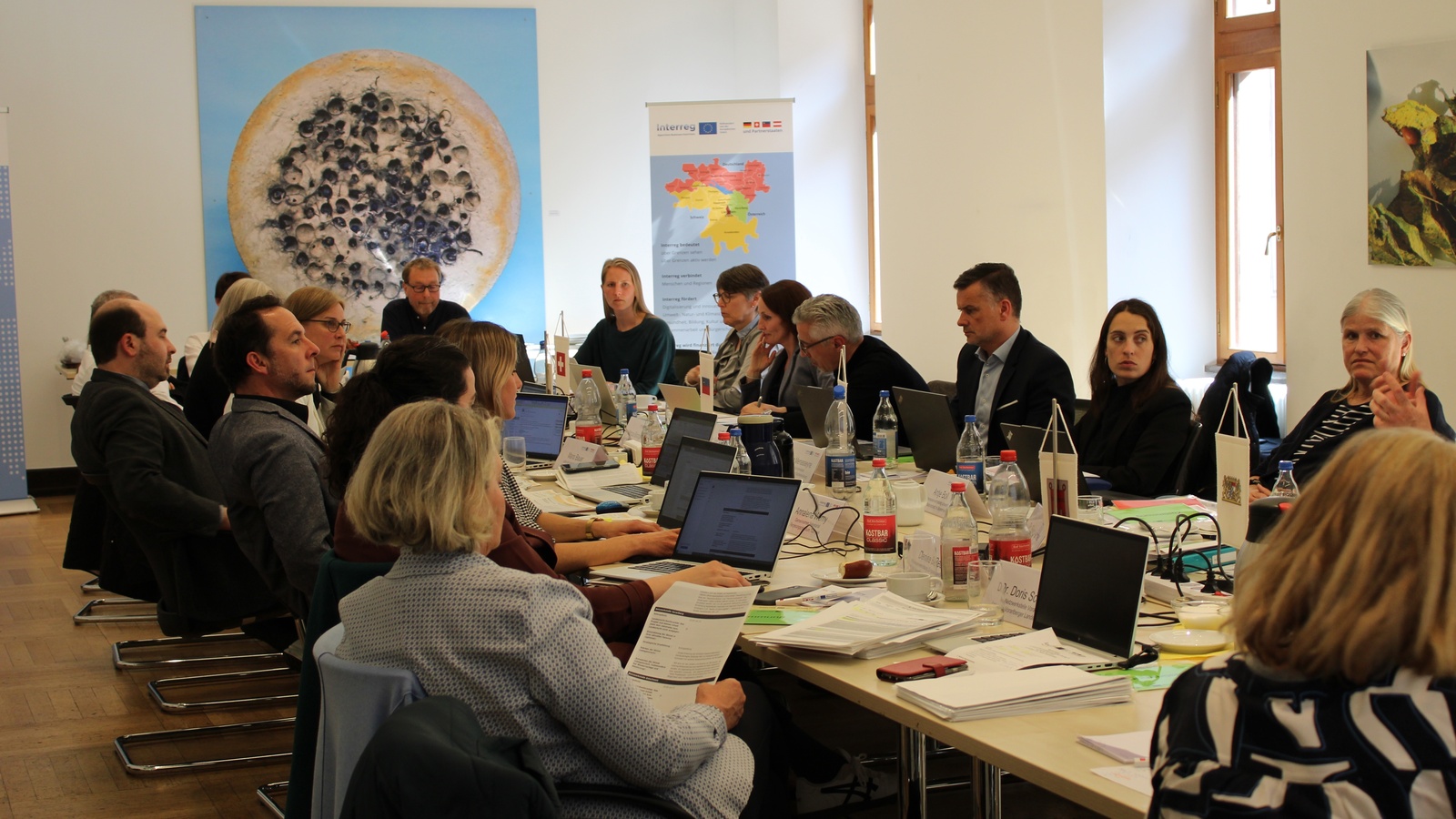 Das international besetzte Auswahlgremium des Interreg Programms Alpenrhein-Bodensee-Hochrhein tagte am 8./9. April 2025 in Freiburg im Breisgau  und genehmigte neue Projekte für die aktuelle Interreg VI Förderperiode. (veröffentlicht: 16.04.25)